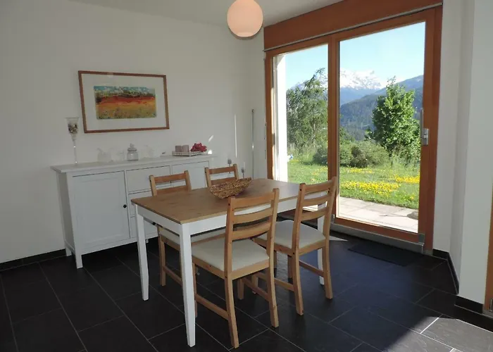 Alpenrose Daire Brienz (Albula)